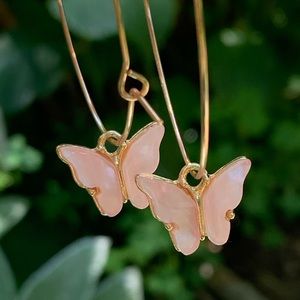 Pretty butterfly hoop earrings